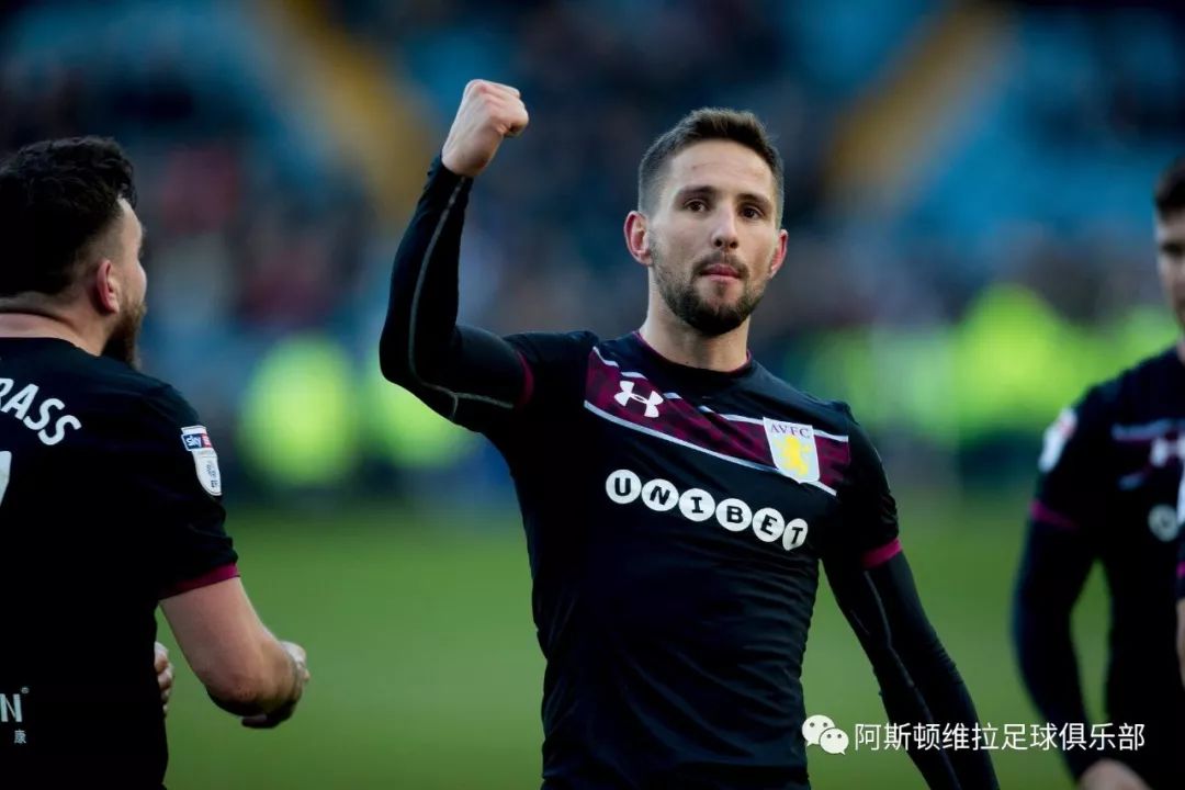  弗赖堡定位球战术显神威，绝杀对手全取三分