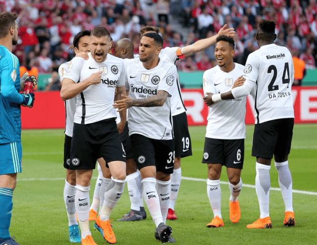  德甲霸主拜仁慕尼黑主场轻取三分